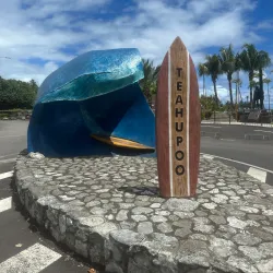 Teahupo'o Surfing Spot - Mataiea