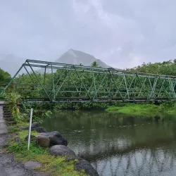 Teahupo'o Surfing Spot - Mataiea