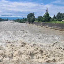 Rioni River Embankment - Kutaisi