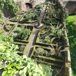 Schloss Johannisburg Gardens - Aschaffenburg