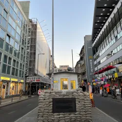 Checkpoint Charlie - Berlin