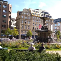 Königsallee (Kö) - Dusseldorf