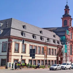 Museumsufer (Museum Embankment) - Frankfurt