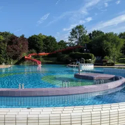 Friedrichsdorf Outdoor Swimming Pool - Friedrichsdorf