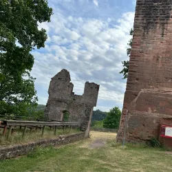 Kaiserslautern Castle (Burg Kaiserslautern) - Kaiserslautern