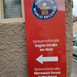 Narrowest Street in the World (Spreuerhofstraße) - Reutlingen