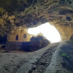 Vari Cave (Cave of Vari) - Vari