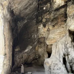 Vari Cave (Cave of Vari) - Vari