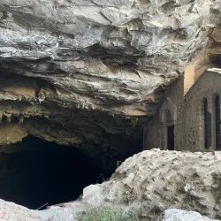 Vari Cave (Cave of Vari) - Vari