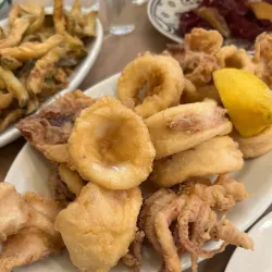 Tsipouro Taverns in Volos - Volos