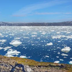 Arctic Tundra Hiking - Siorapaluk