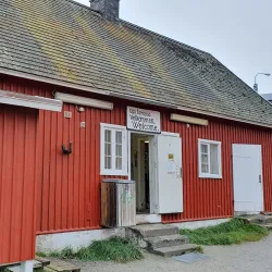 Traditional Inuit Craft Workshops - Siorapaluk