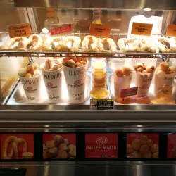 Agana Shopping Center - Sinajana