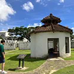 Plaza de España - Sinajana