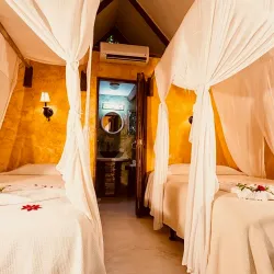 Hot Springs of Rio Dulce - Rio Dulce