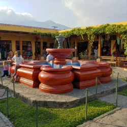 Local Artisan Markets - Santa Lucía Milpas Altas