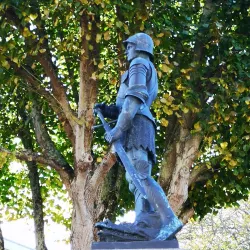 Torteval War Memorial - Torteval