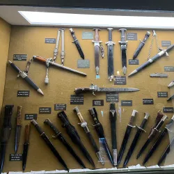 Les Vardes Military Museum - Vale