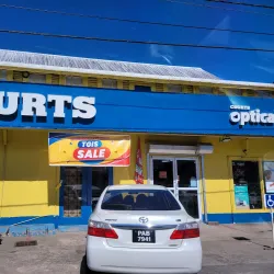 Courts New Amsterdam - New Amsterdam