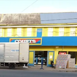 Courts New Amsterdam - New Amsterdam