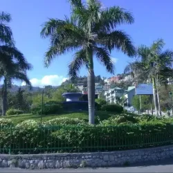 Place Saint-Pierre - Port-au-Prince - Delmas