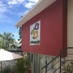 Local Cuisine Experiences - Thomassique