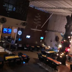 Local Cuisine Experiences - Thomassique