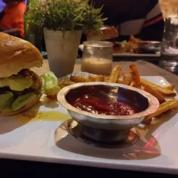 Local Cuisine Experiences - Thomassique