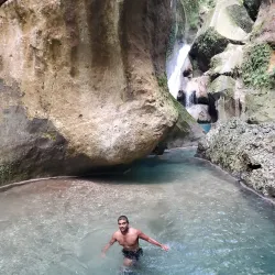 Natural Springs and Waterfalls - Thomassique