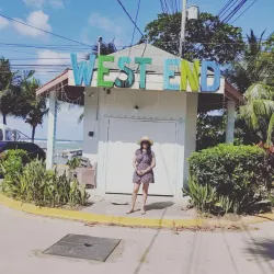 West End Village - Roatan