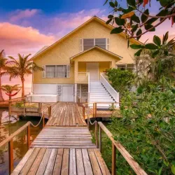 Man O' War Caye - Utila