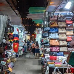 Temple Street Night Market - Hong Kong