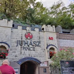 Valley of the Beautiful Women (Szépasszonyvölgy) - Eger