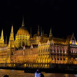 Danube River Promenade - Esztergom