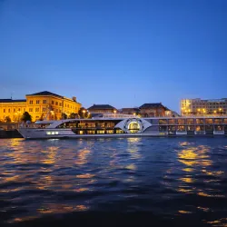 Danube River Promenade - Esztergom