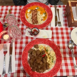 Local Hungarian Restaurants - Üröm