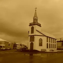 Akranes Church (Akraneskirkja) - Akranes