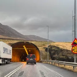 Hvalfjörður Fjord - Akranes