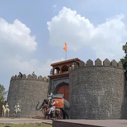 Akluj Fort - Akluj
