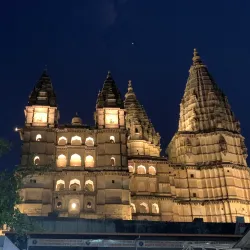 Chaturbhuj Temple - Datia