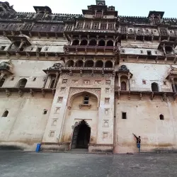 Datia Palace (Bir Singh Palace) - Datia