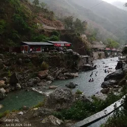 Robber's Cave (Guchhupani) - Dehradun
