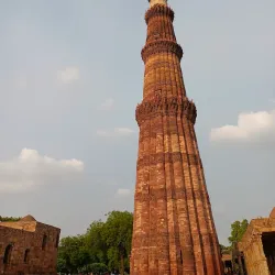 Qutub Minar - Delhi