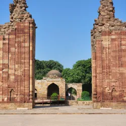 Qutub Minar - Delhi