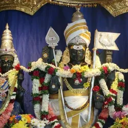 Pazhamudircholai Murugan Temple - Dindigul