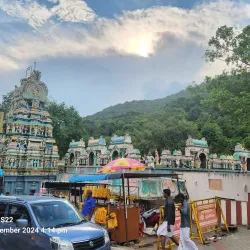 Pazhamudircholai Murugan Temple - Dindigul