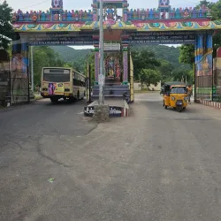 Pazhamudircholai Murugan Temple - Dindigul