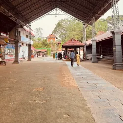 Ernakulam Shiva Temple - Ernakulam