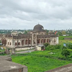 Jama Masjid, Gulbarga - Gulbarga