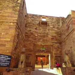 Gujari Mahal Archaeological Museum - Gwalior